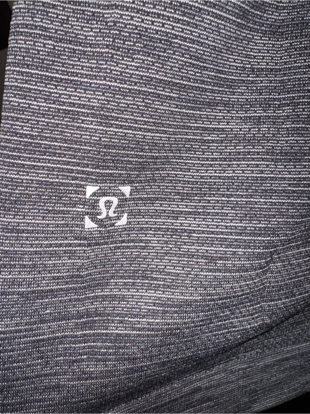 lululemon athletica Men's Long Sleeve Crew - Heathered Dark Gray - Picture 6 of 9